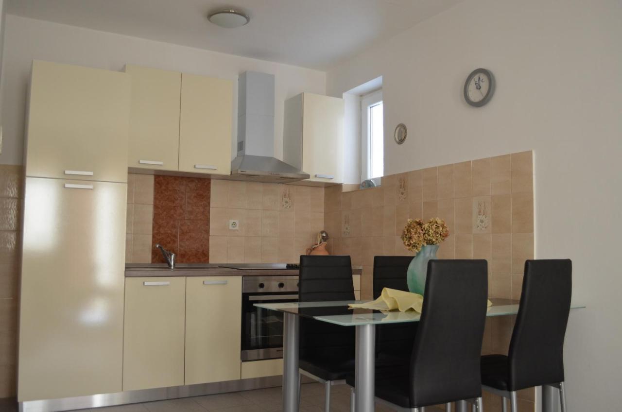 Apartments Ivana バスカ 部屋 写真